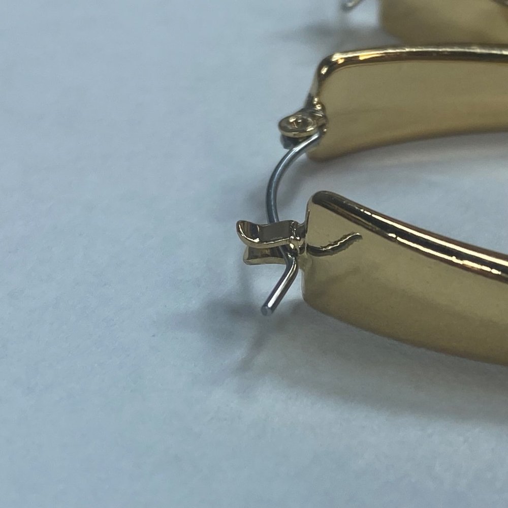 Oval Hoop Earrings Pierced Gold Tone Puffed Hinged Latch Back Click Closure - Picture 4 of 16